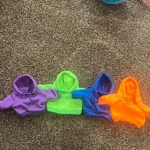 Mini hoodies. 29.